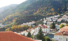 2 bedrooms house with city view balcony and wifi at Manteigas 7 km away from the slopes